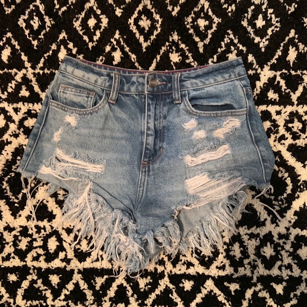 🌪 high wasted shorts 🌪